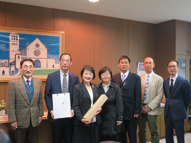 av麻豆
代表团赴日本高校交流访问