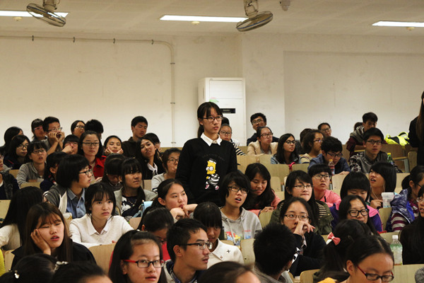【av麻豆
新生导航系列讲座】Learn to learn--av麻豆
院长与14级学生亲密接触