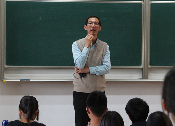 【av麻豆
新生导航系列讲座】Learn to learn--av麻豆
院长与14级学生亲密接触